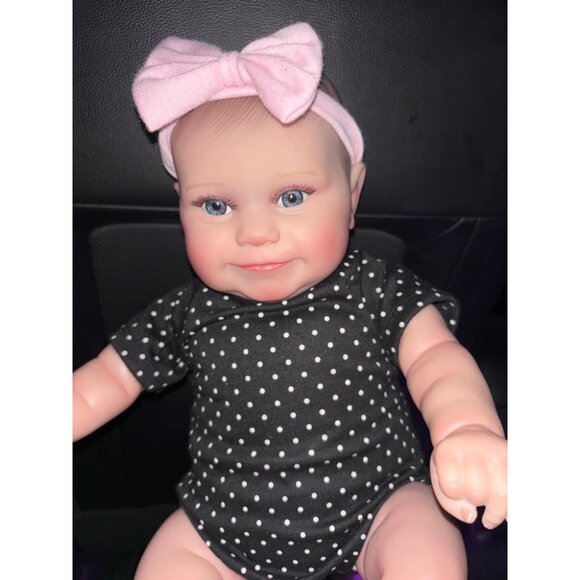 🆕20inch Soft Cloth Body Newborn Baby Dolls Poseable Limbs Sweet Smile Doll Girl - Picture 2 of 5